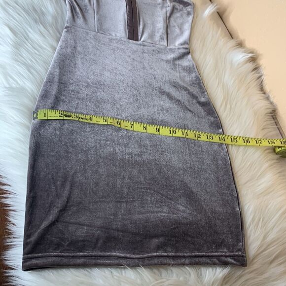 H&M Divided Velvet Bodycon Dress Size 2 - Picture 10 of 14